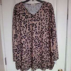 Stylish Leopard Print V-Neck Blouse